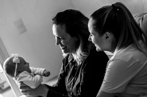 Atelier post natal consultante et maman avec son bébé